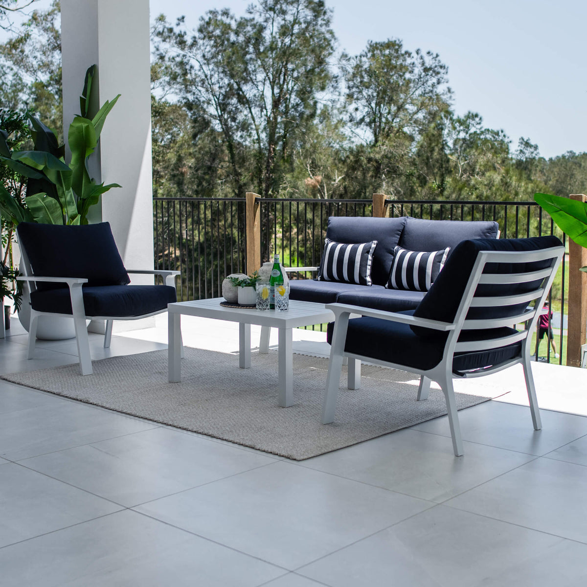 best-outdoor-furniture-Bermuda 2 - 4pce - Outdoor Lounge Setting #color_NAVY