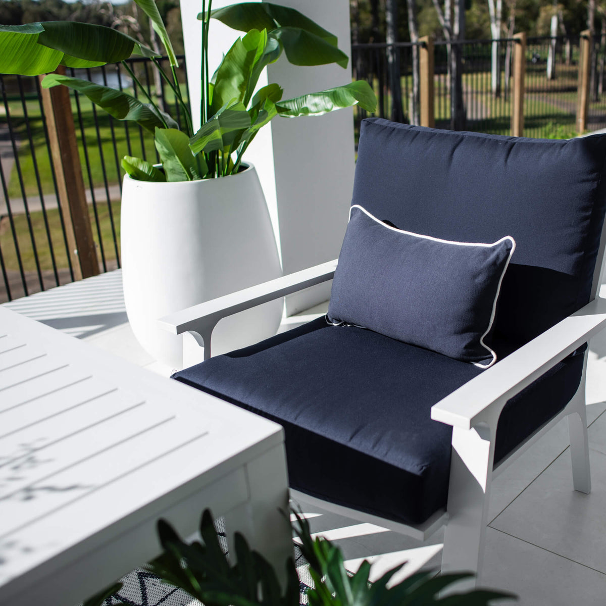 best-outdoor-furniture-Bermuda 2 Low Dining - 4pce - Outdoor Lounge Setting #color_NAVY