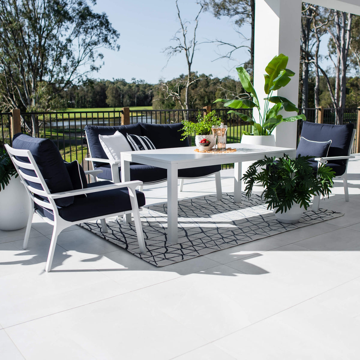 best-outdoor-furniture-Bermuda 2 Low Dining - 4pce - Outdoor Lounge Setting #color_NAVY