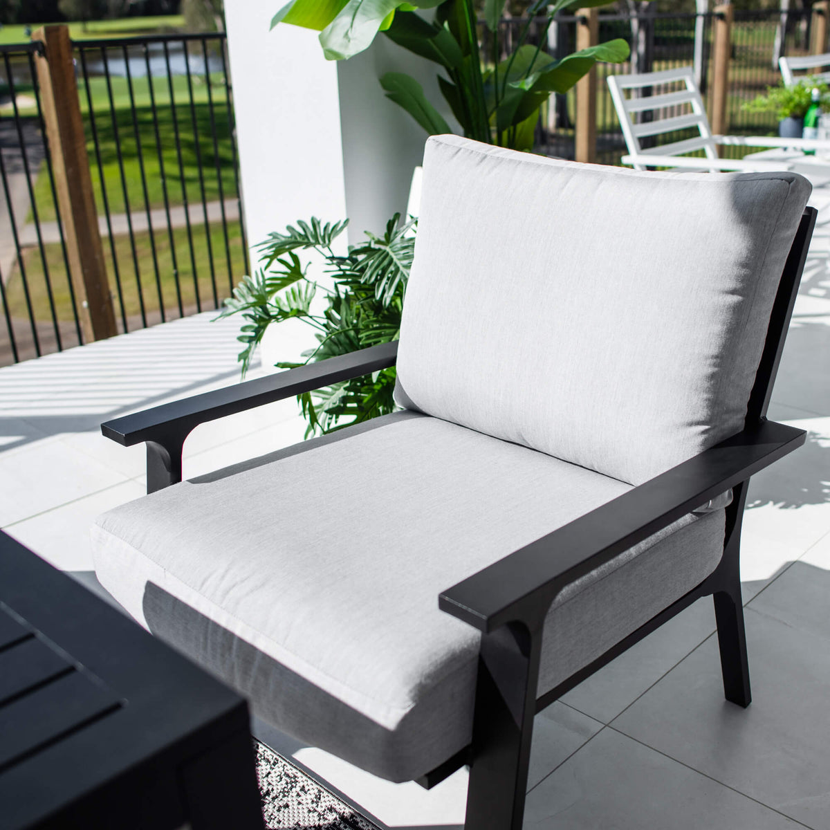 Bermuda 3 - 4pce Low Dining Lounge Setting (Sunbrella Fabric)