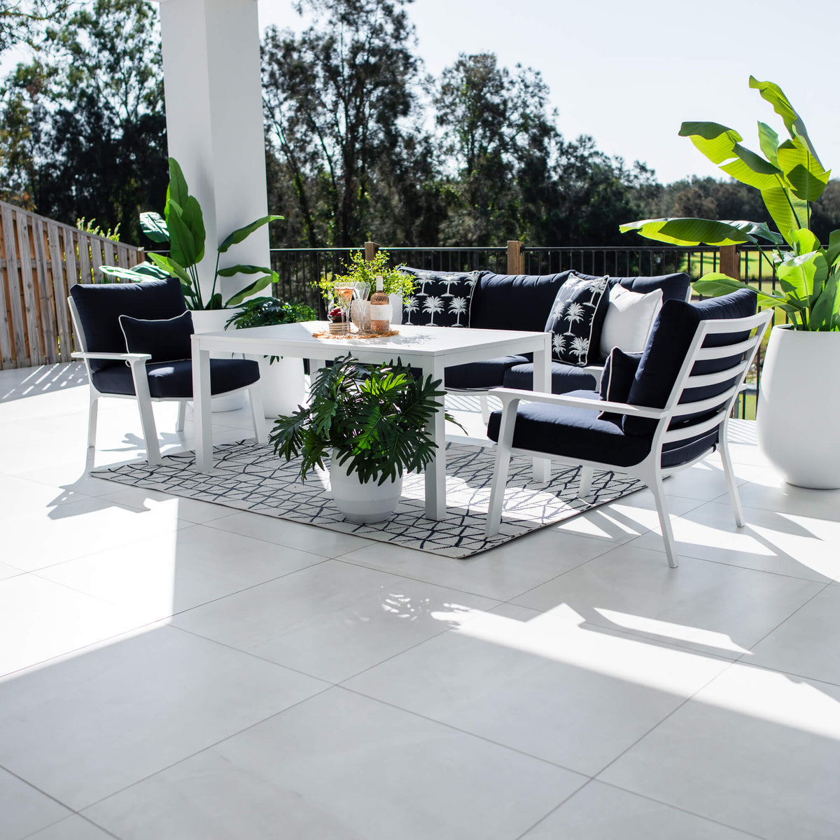 best-outdoor-furniture-Bermuda 3 - 4pce Low Dining Lounge Setting (Sunbrella Fabric) #color_NAVY