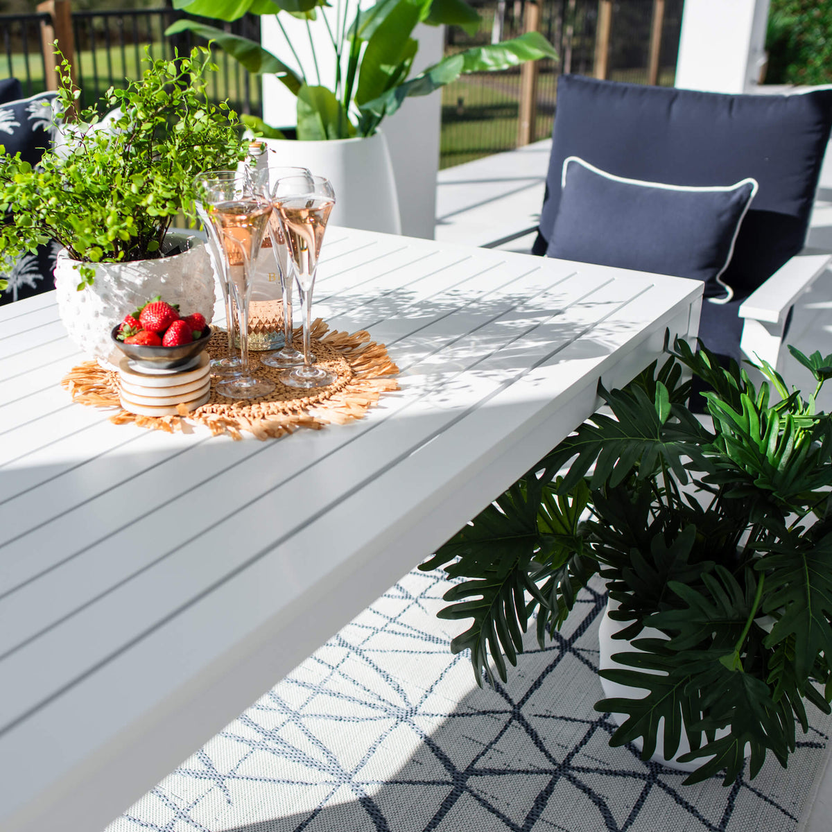 Bermuda 3 - 4pce Low Dining Lounge Setting (Sunbrella Fabric)