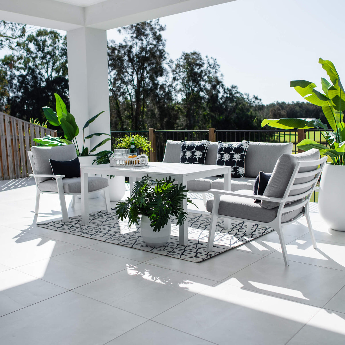 Bermuda 3 - 4pce Low Dining Lounge Setting (Sunbrella Fabric)