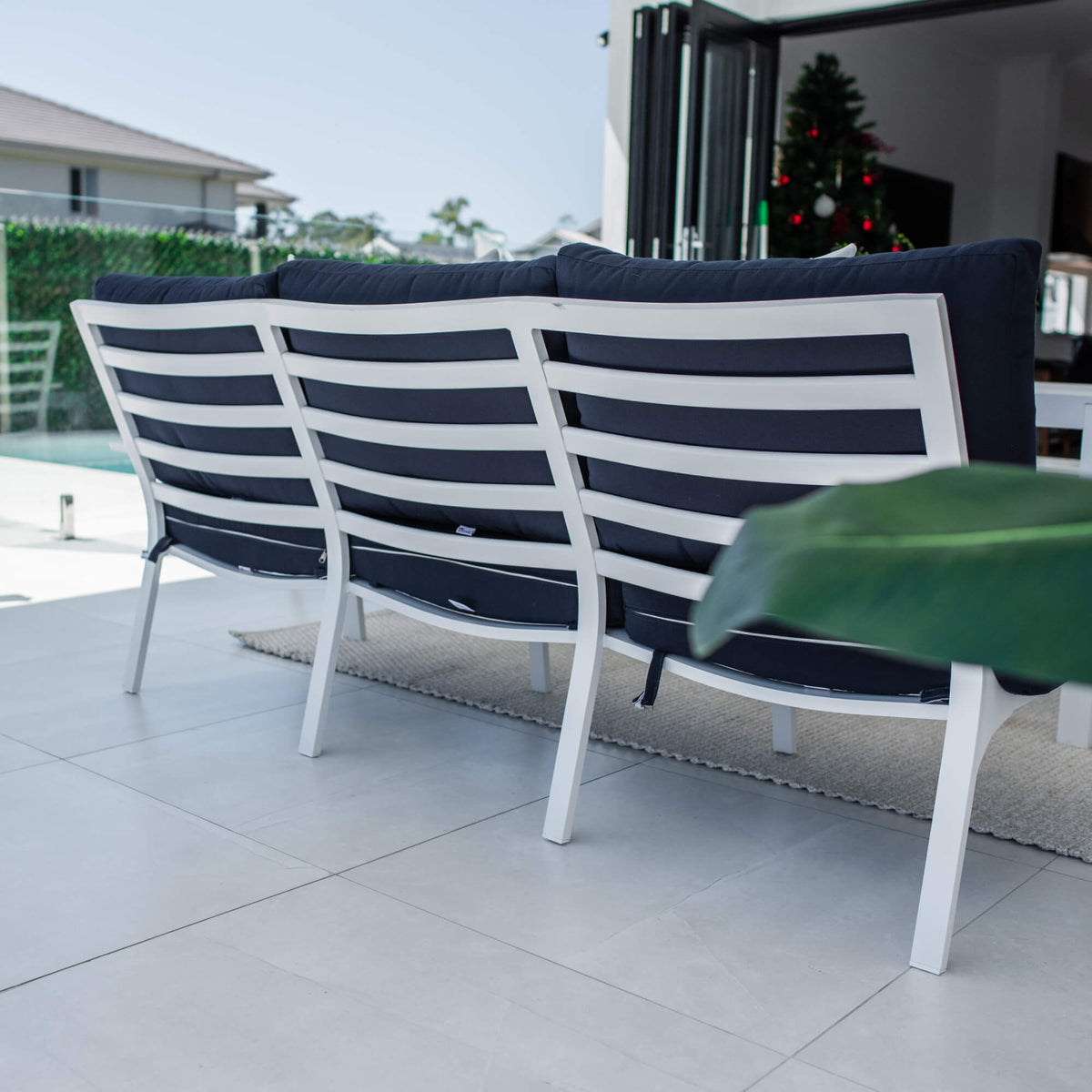 best-outdoor-furniture-Bermuda 3 - 5pce Low Dining Lounge Setting (Sunbrella Fabric) #color_NAVY BLUE