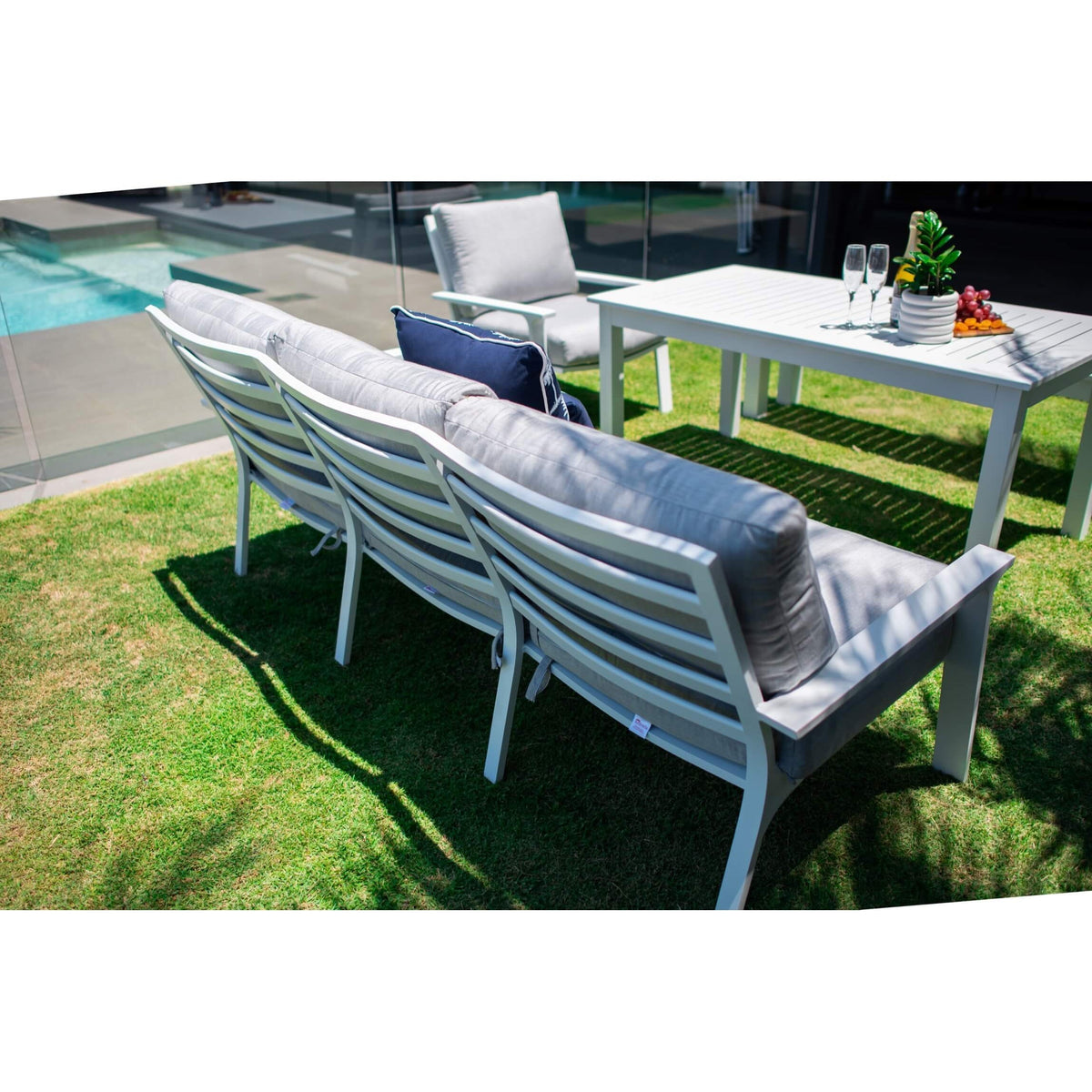 best-outdoor-furniture-Bermuda 3 - 5pce Low Dining Lounge Setting (Sunbrella Fabric)