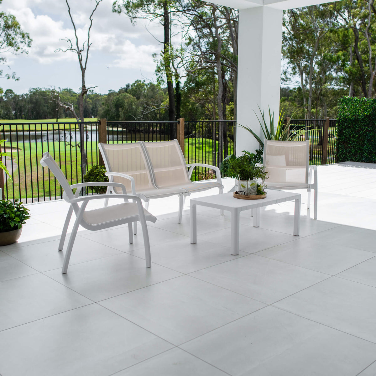 best-outdoor-furniture-Lexi 2 - 4pce - Outdoor Lounge Setting 