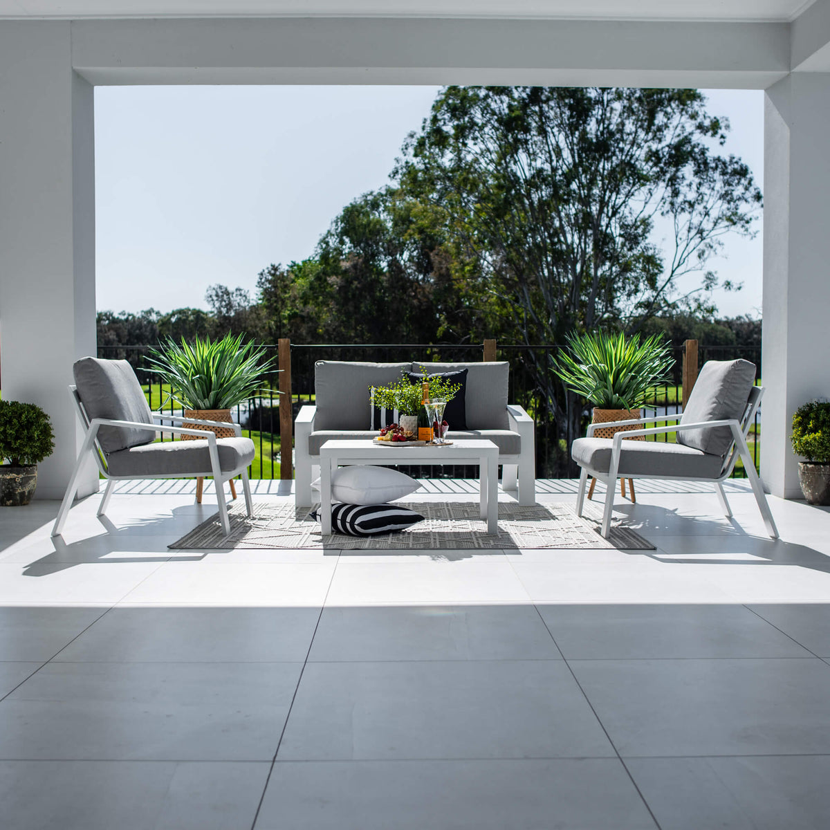 best-outdoor-furniture-Monica - 4pce Outdoor Lounge Setting #color_WHITE