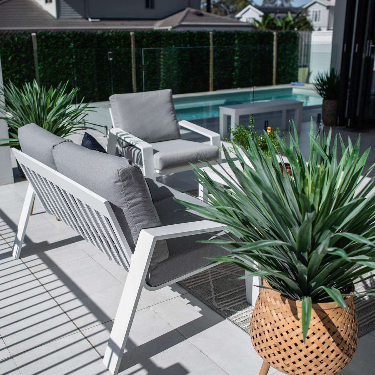 best-outdoor-furniture-Monica - 4pce Outdoor Lounge Setting #color_WHITE