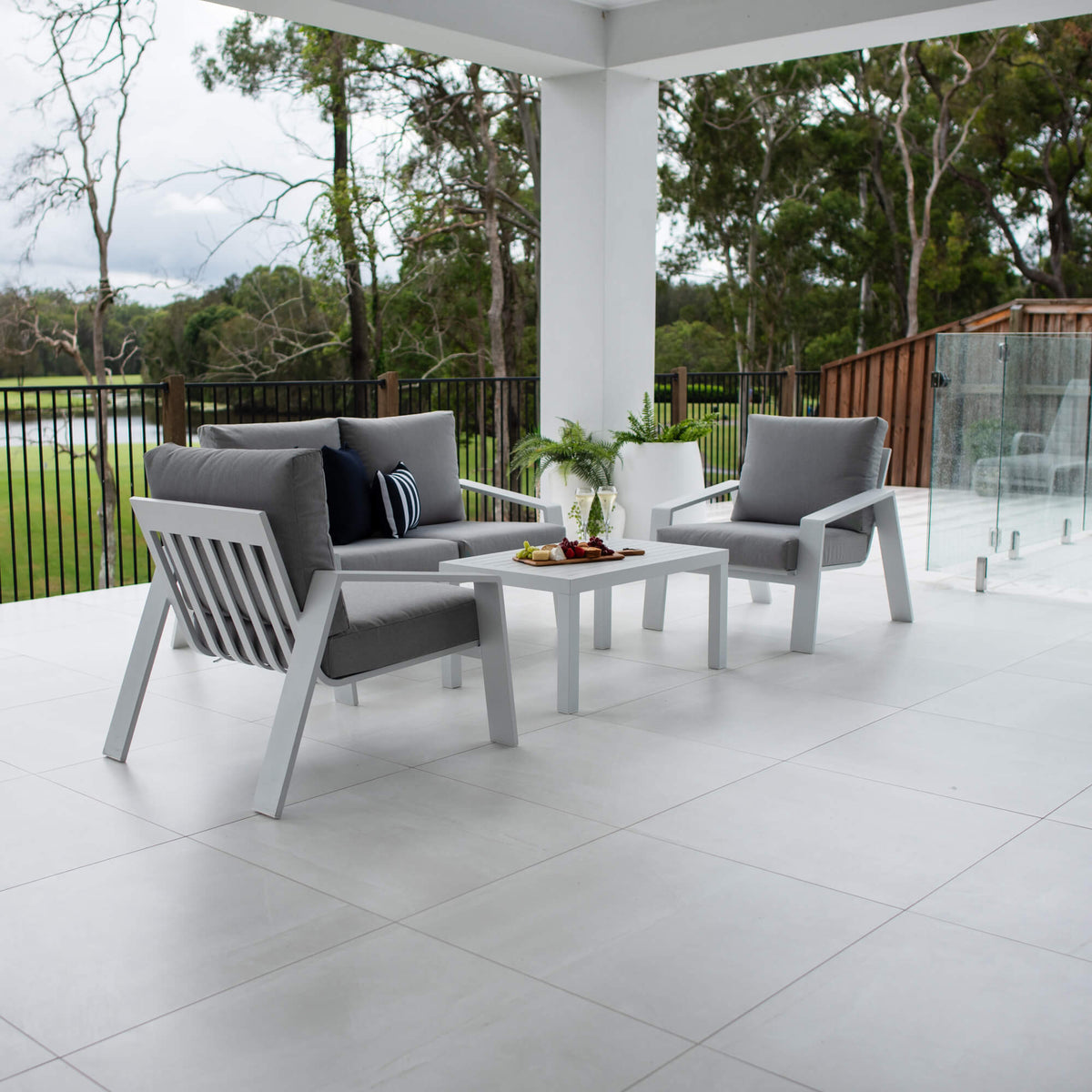 best-outdoor-furniture-Monica - 4pce Outdoor Lounge Setting #color_WHITE