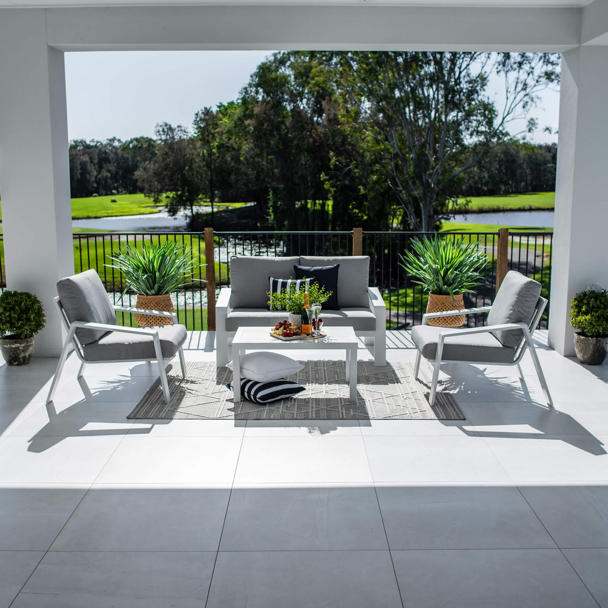 best-outdoor-furniture-Monica - 4pce Outdoor Lounge Setting #color_WHITE