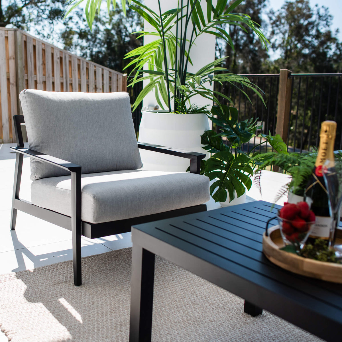 best-outdoor-furniture-Peru Aluminium 2 - 4pce - Outdoor Lounge Setting #color_BLACK