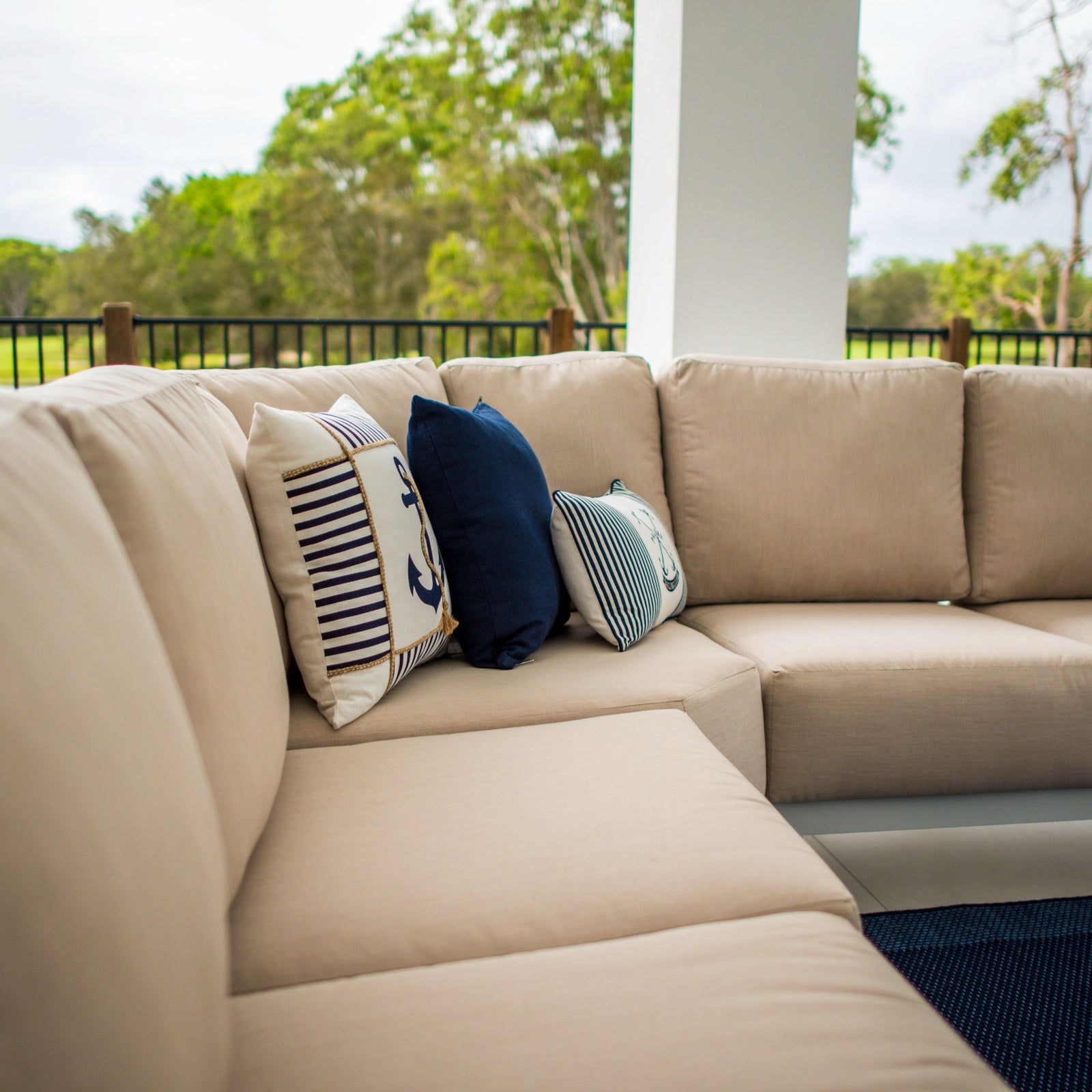 best-outdoor-furniture-Tahoe Modular - 4pce - Outdoor Lounge Setting