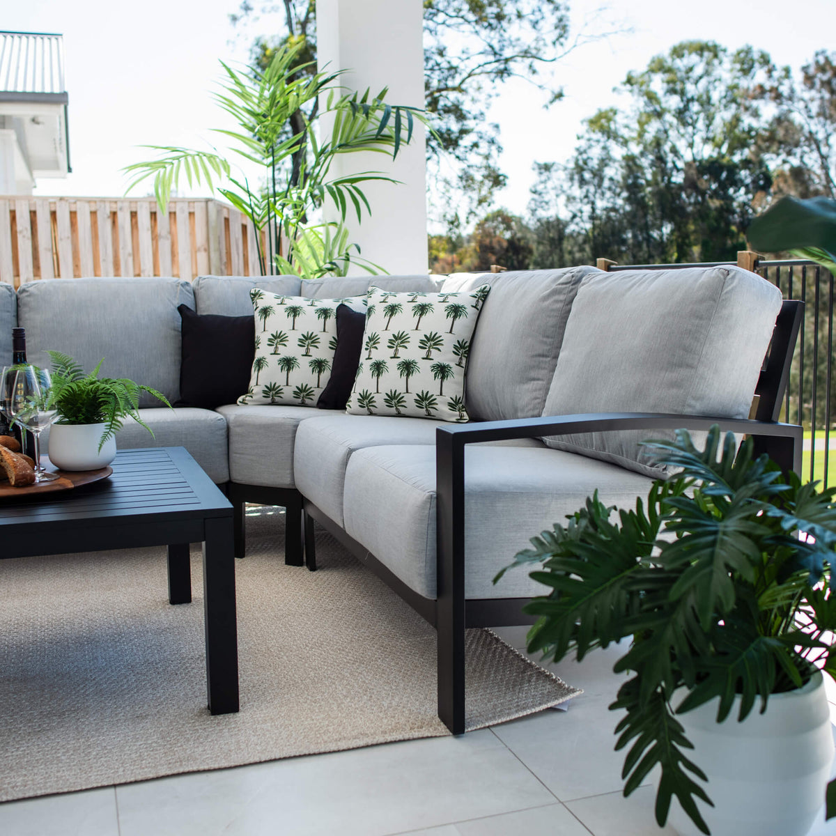 best-outdoor-furniture-Tahoe Modular - 4pce -  Outdoor Lounge Setting Black #color_BLACK