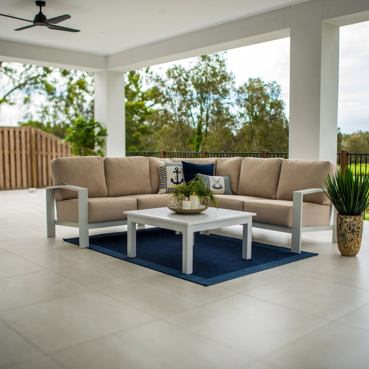 best-outdoor-furniture-Tahoe Modular - 4pce - Outdoor Lounge Setting