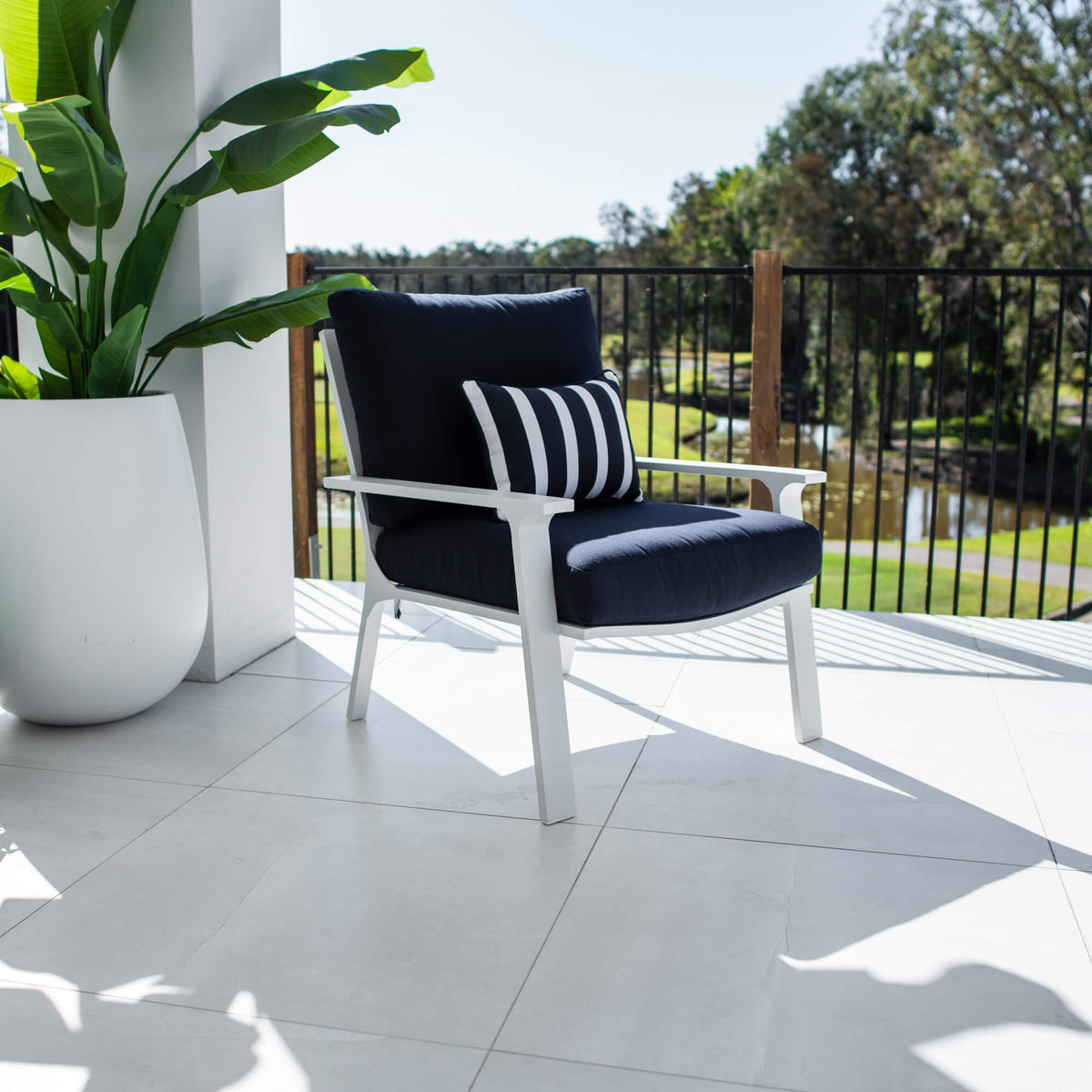 best-outdoor-furniture-Bermuda Single Sofa - Outdoor Lounge #color_NAVY