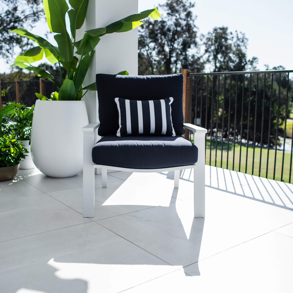 best-outdoor-furniture-Bermuda Single Sofa - Outdoor Lounge #color_NAVY