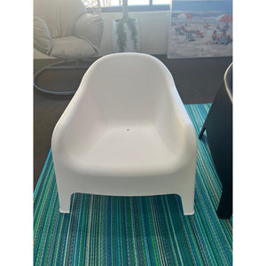 best-outdoor-furniture-Chubby - Outdoor Lounge Single