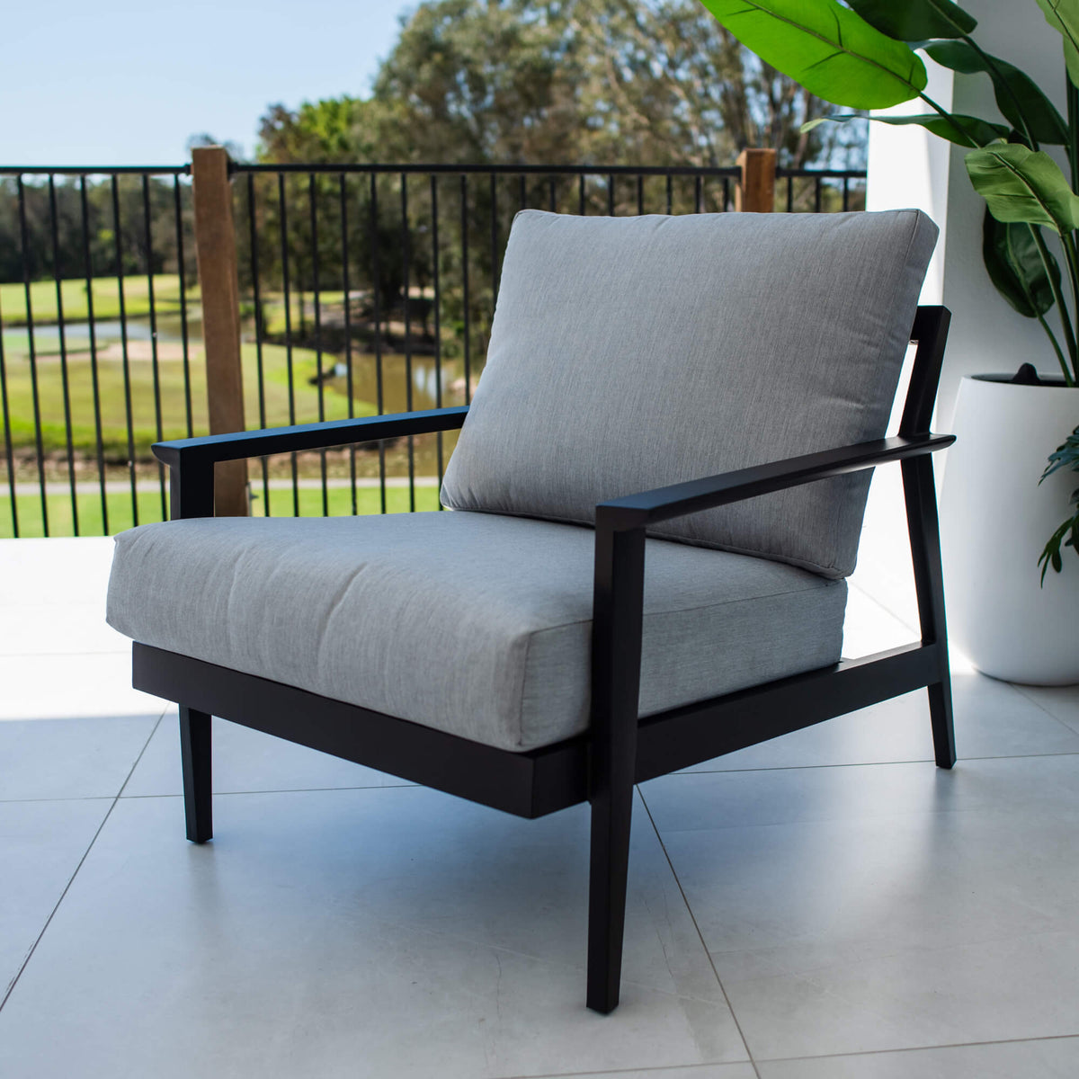 best-outdoor-furniture-Peru Aluminium Single Sofa - Outdoor Lounge Single #color_BLACK