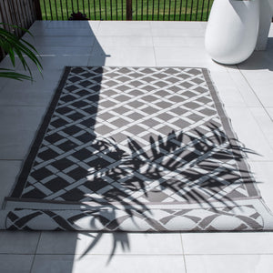 best-outdoor-furniture-Signature Range Grey & WHITE - Outdoor Rug