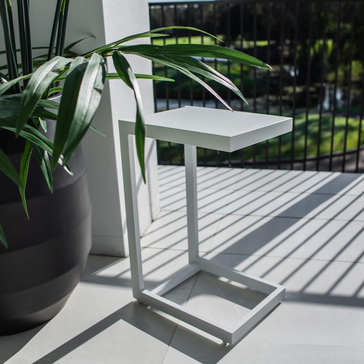 best-outdoor-furniture-Menzin - (40x30) - Outdoor Side Table #color_WHITE