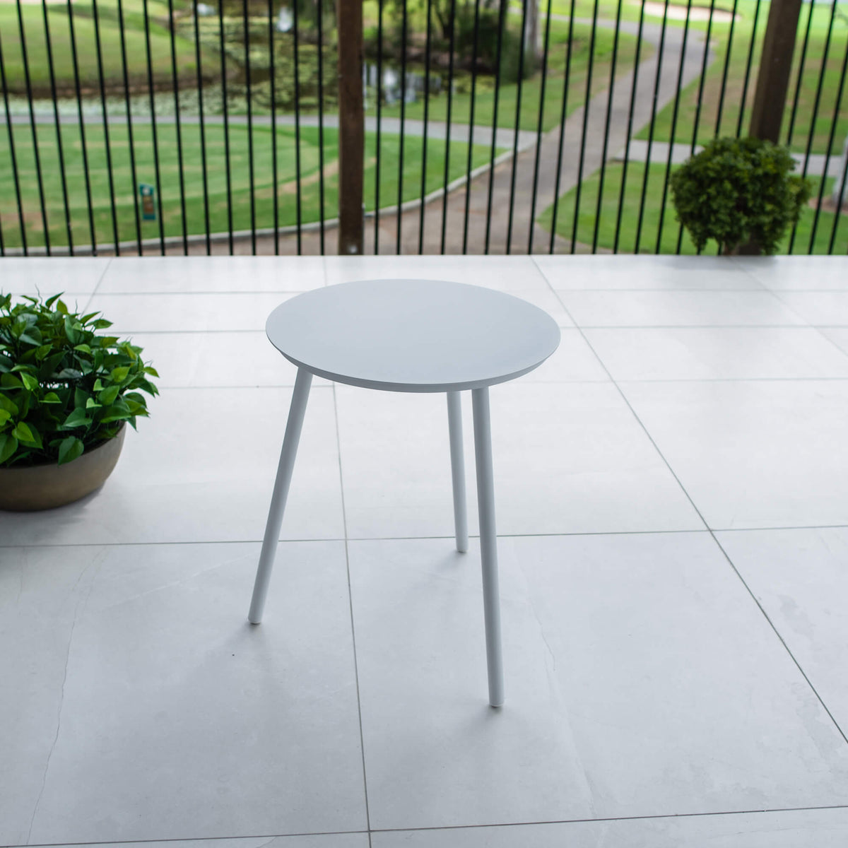 best-outdoor-furniture-Round - Outdoor Side Table #color_WHITE