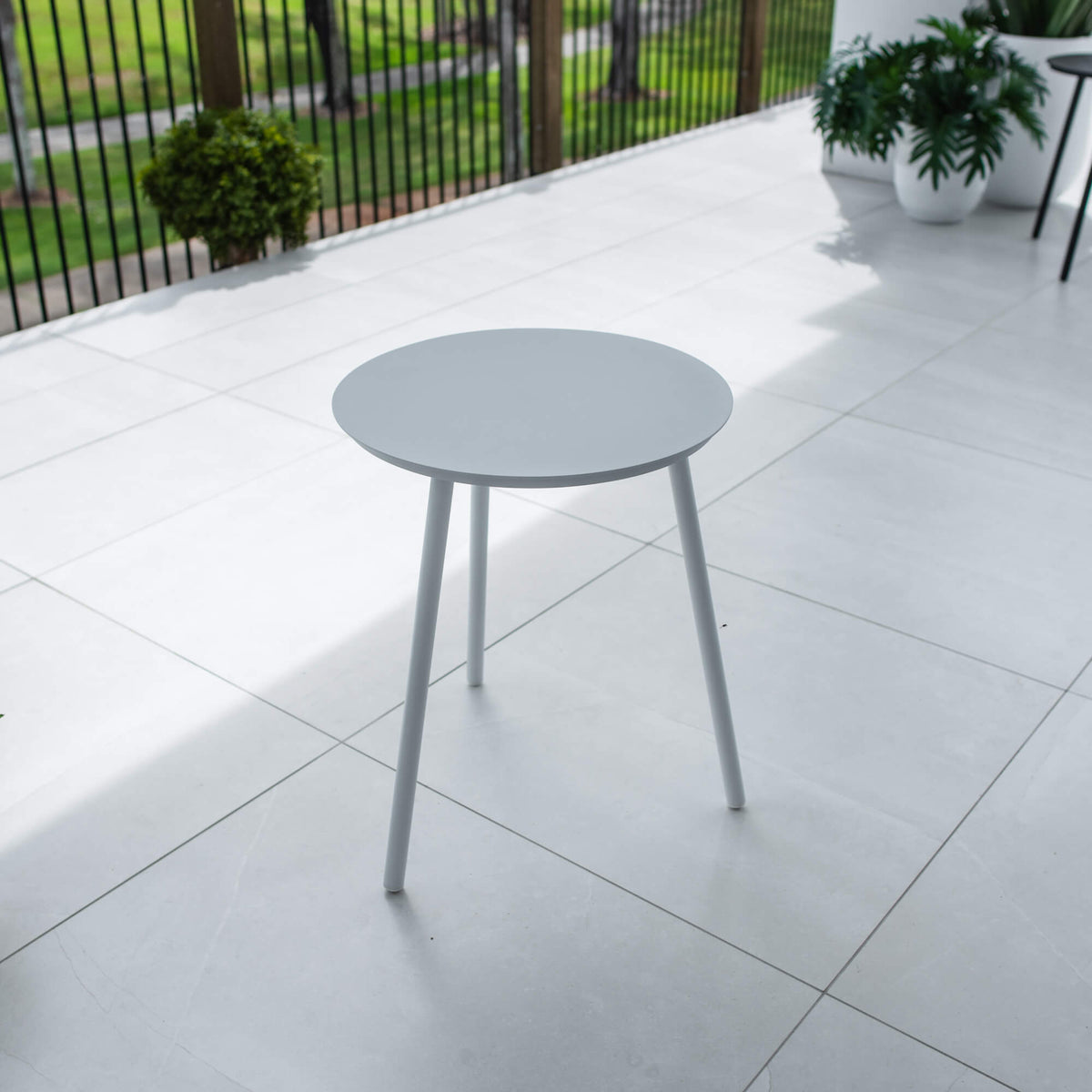 best-outdoor-furniture-Round - Outdoor Side Table #color_WHITE