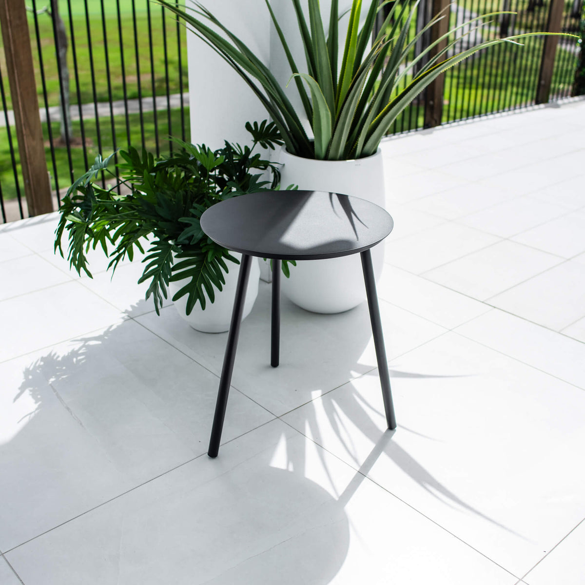 best-outdoor-furniture-Round - Outdoor Side Table #color_BLACK