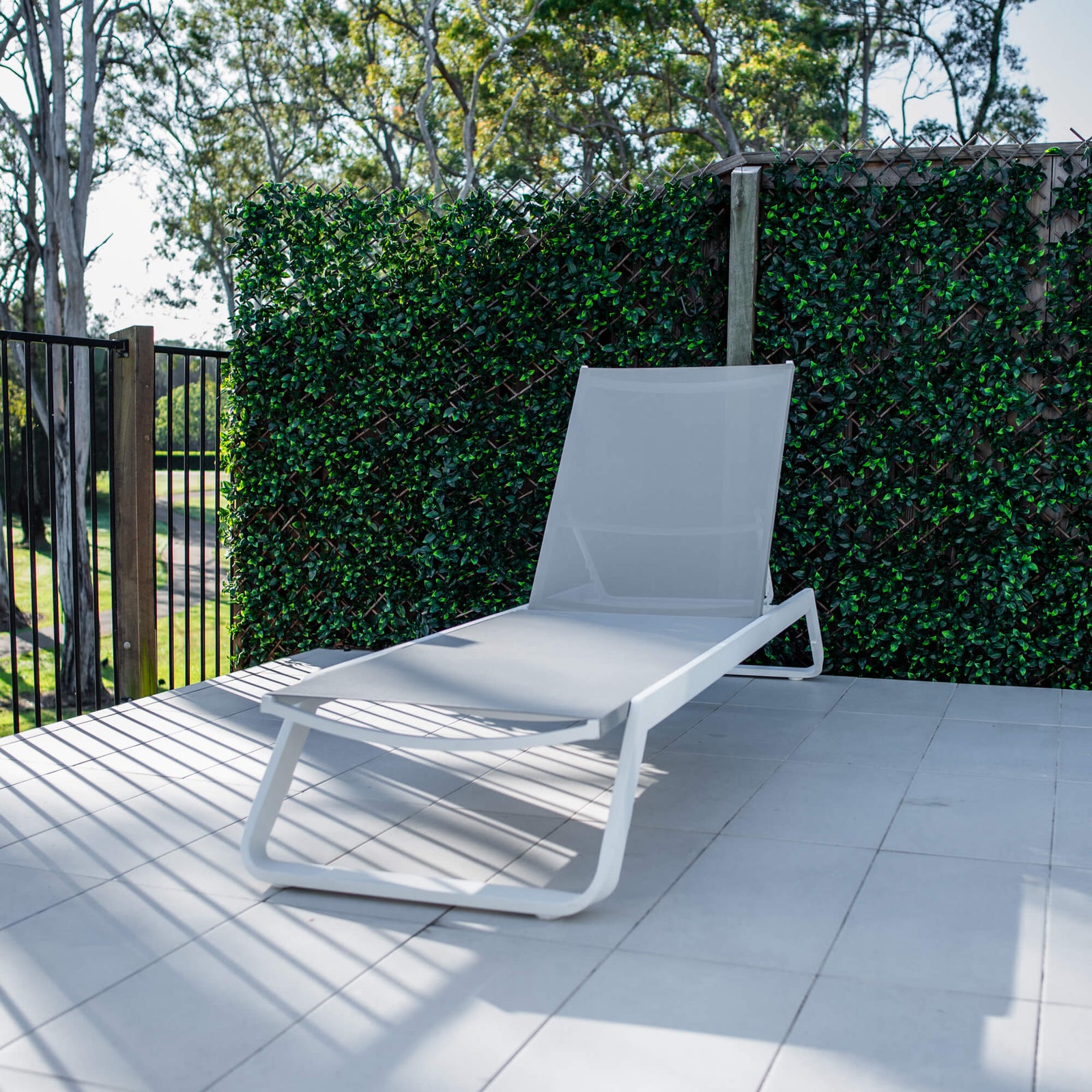 best-outdoor-furniture-Byron - Outdoor Sun Lounge #color_WHITE