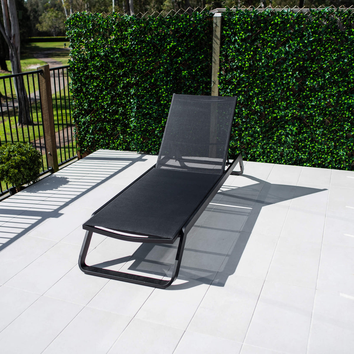 best-outdoor-furniture-Byron - Outdoor Sun Lounge #color_BLACK