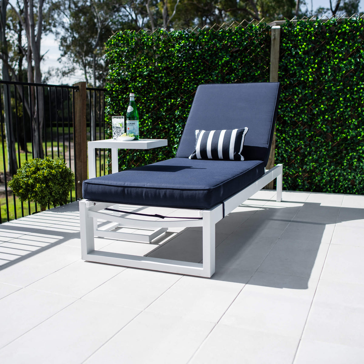 best-outdoor-furniture-Milan Menzin w/Cushion  - Outdoor Sun Lounge #color_WHITE NAVY