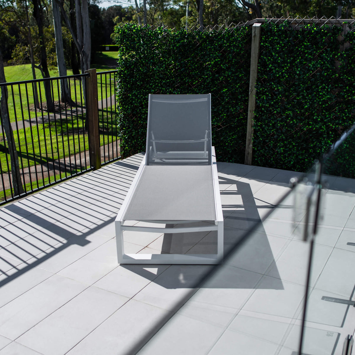 best-outdoor-furniture-Milan - Outdoor Sun Lounge #color_WHITE