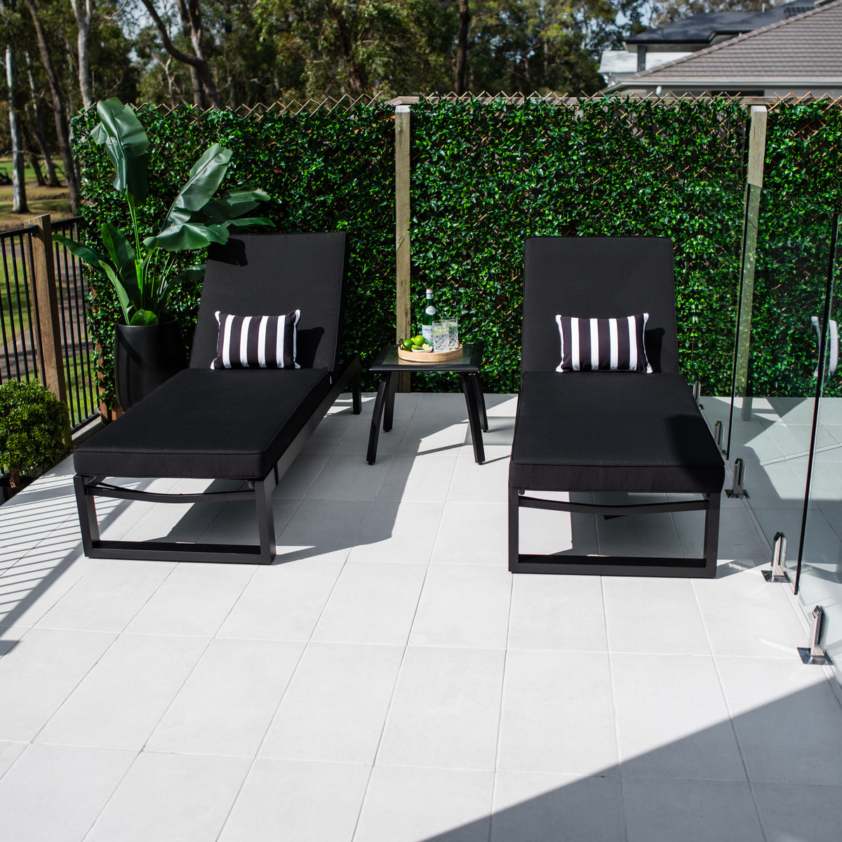 best-outdoor-furniture-Milan Shelby - 5pce - Outdoor Sun Lounge #color_BLACK 
