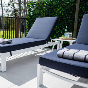 best-outdoor-furniture-Milan Shelby - 5pce - Outdoor Sun Lounge #color_WHITE NAVY