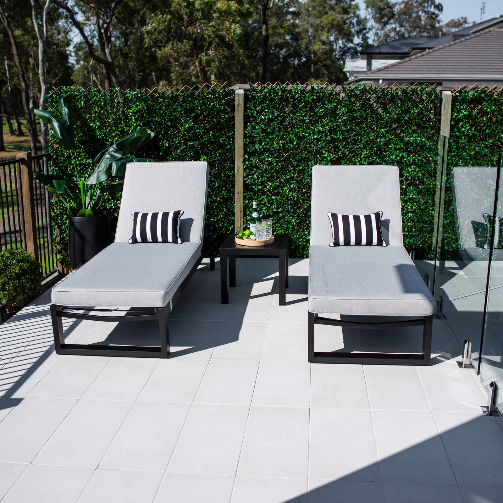 best-outdoor-furniture-Milan Slat - 5pce - Outdoor Sun Lounge #color_BLACK GREY