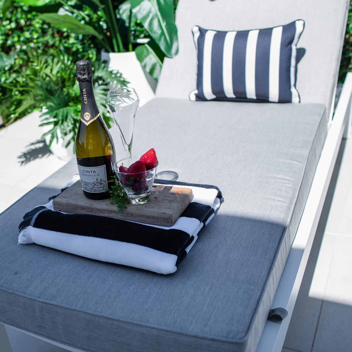 best-outdoor-furniture-Milan w/Cushion - Outdoor Sun Lounge #color_WHITE-GREY