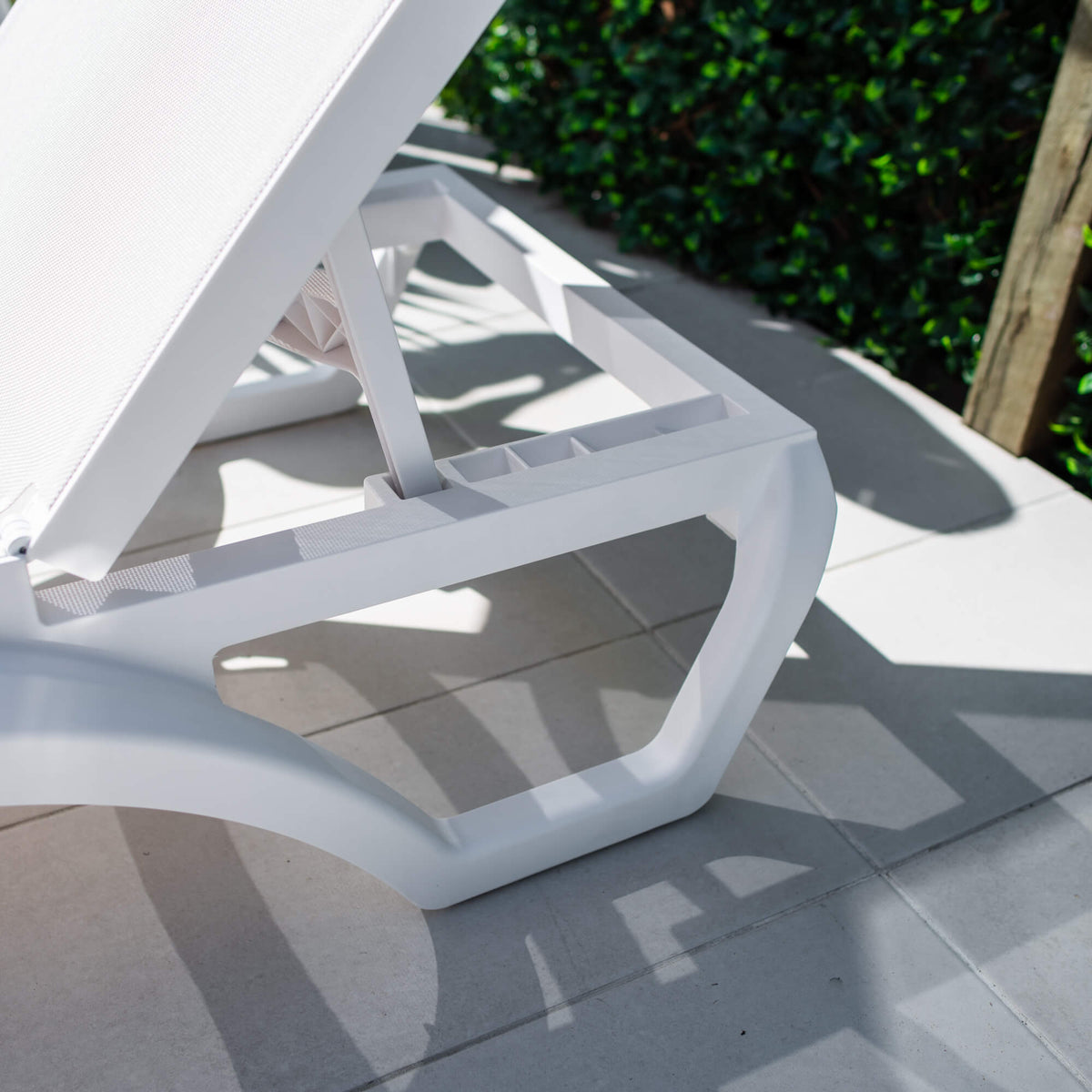 best-outdoor-furniture-Verona - Outdoor Sun Lounge #color_WHITE SAND
