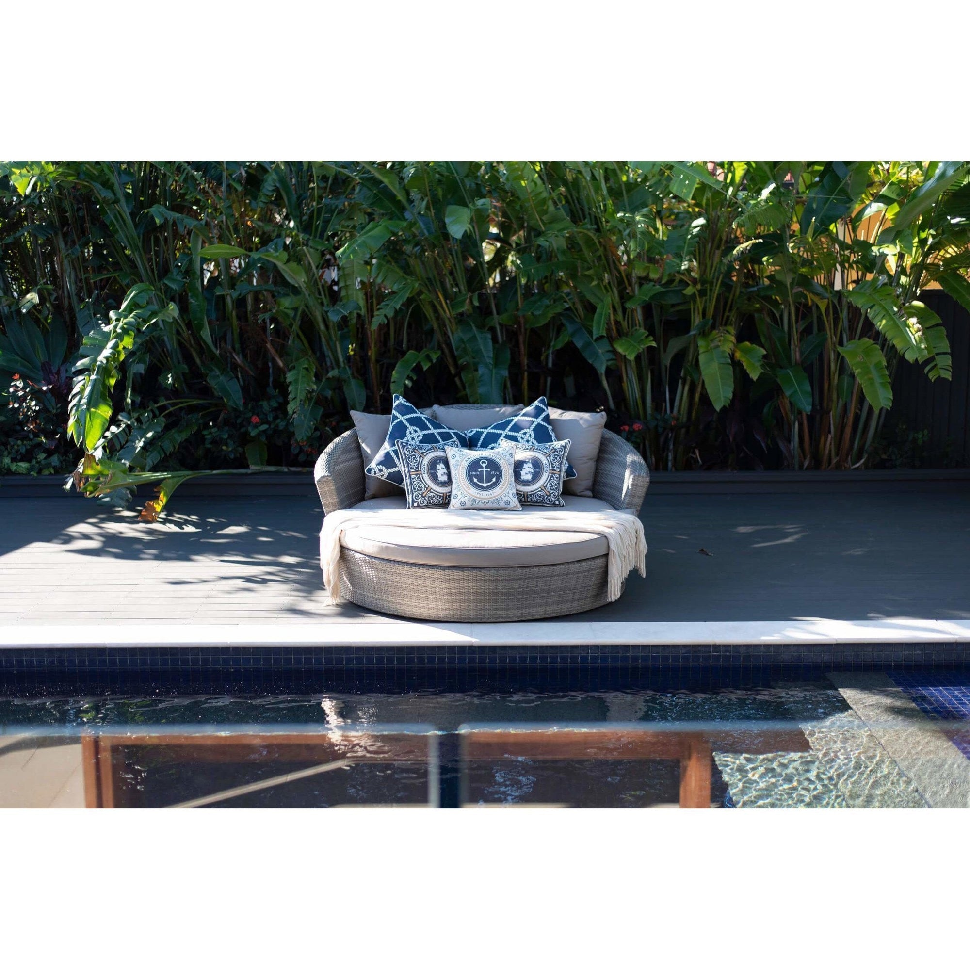 Newport Outdoor Daybed OFO Outdoor Furniture