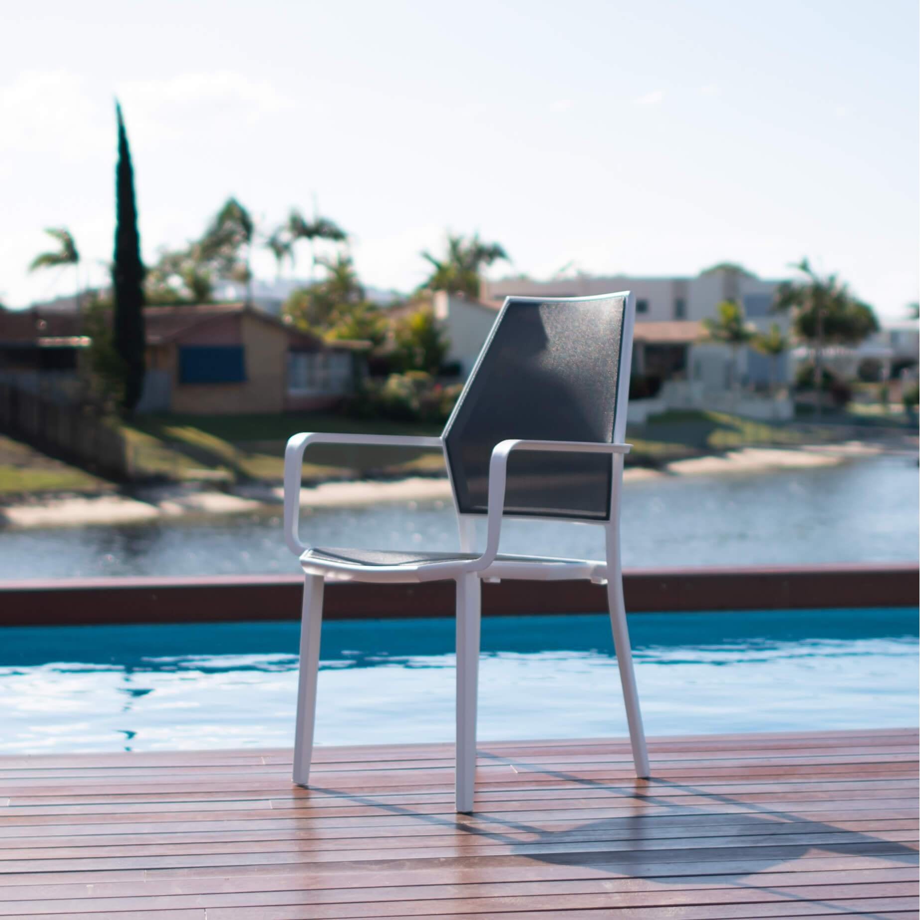 best-outdoor-furniture-Jayden - Outdoor Chair