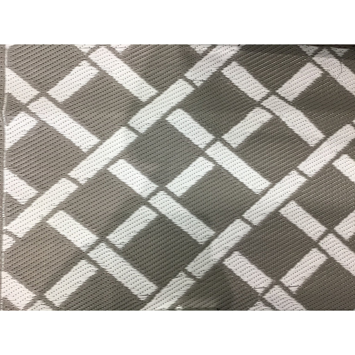 best-outdoor-furniture-Signature Range Grey &amp; White - Outdoor Rug